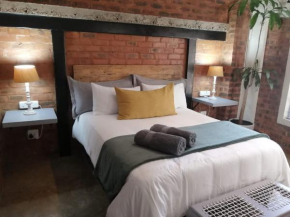 Wild Olive Cottage in Hartbeespoort